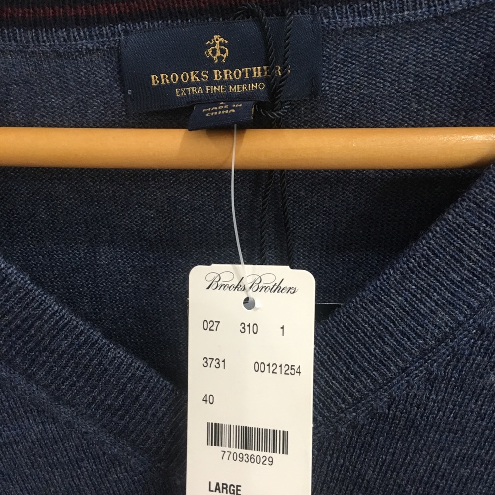 Brand NWT- Brooks Brothers 100% Merino Wool Sweatr - Picture 3 of 4
